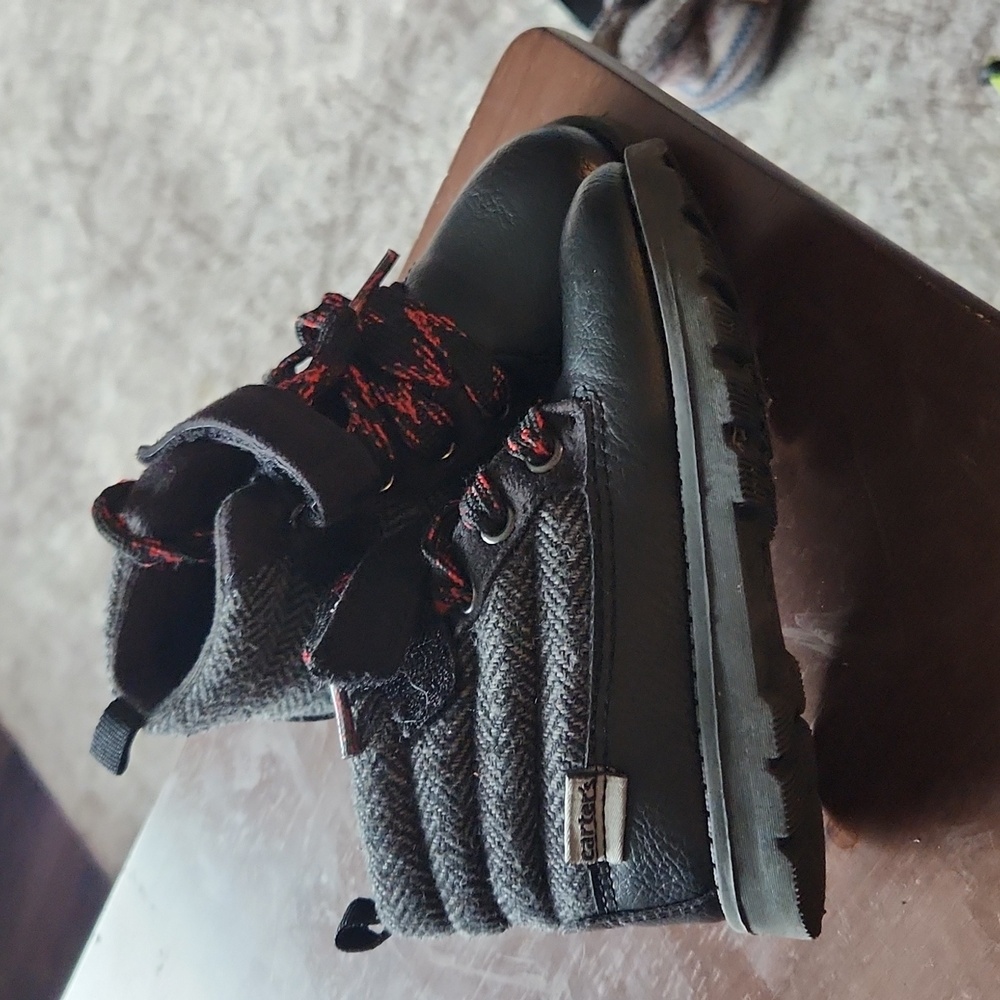 Carters boots